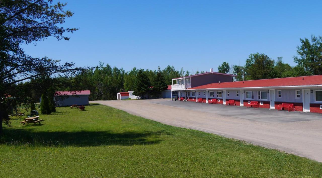 Auberge Restwell Motel Moncton Exterior photo