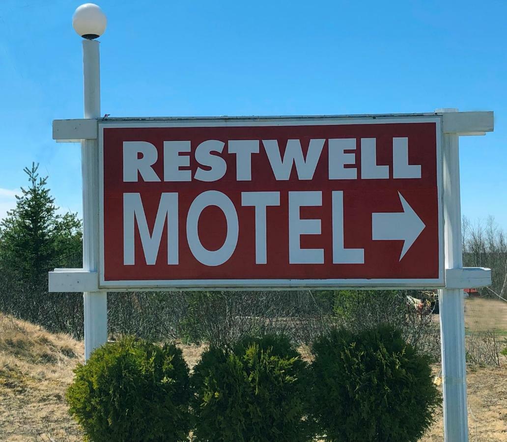 Auberge Restwell Motel Moncton Exterior photo